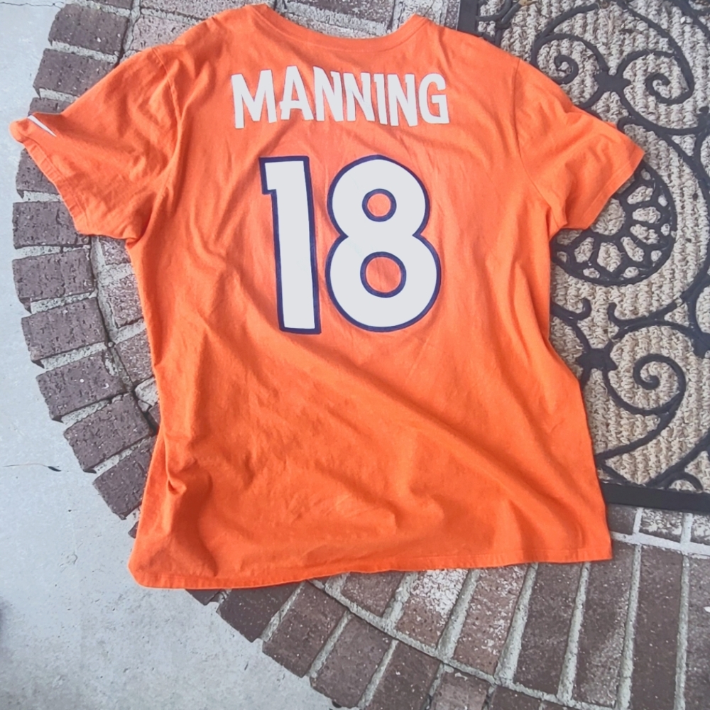 Nike Payton Manning Broncos #18 tshirt.